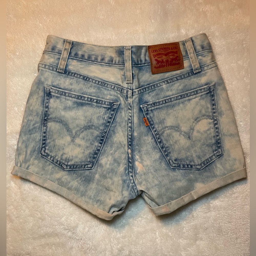 Levi’s high waisted denim shorts
